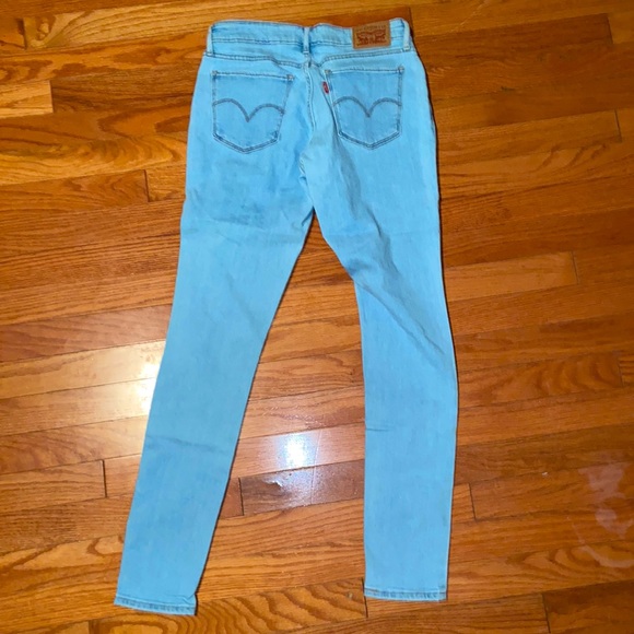 Levi’s 711 light distressed - Picture 3 of 8